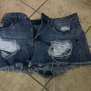 Fahion nova shorts size 29